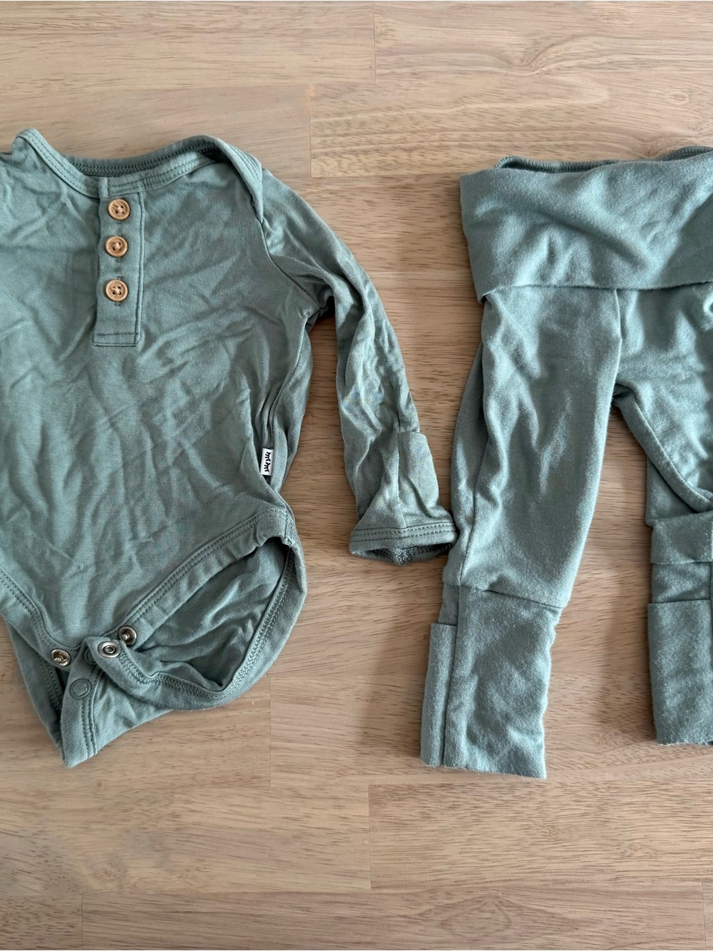 Little Sleepies - Willow Henley Bodysuit & Fold Over Leggings